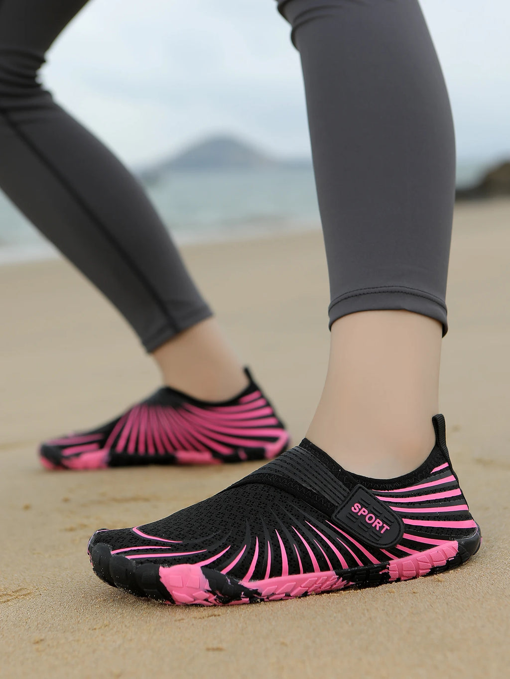 Water Shoes for Men Women Barefoot Quick-Dry Aqua Sock Outdoor Athletic Sport Shoes for Kayaking Boating Hiking Surfing Walking