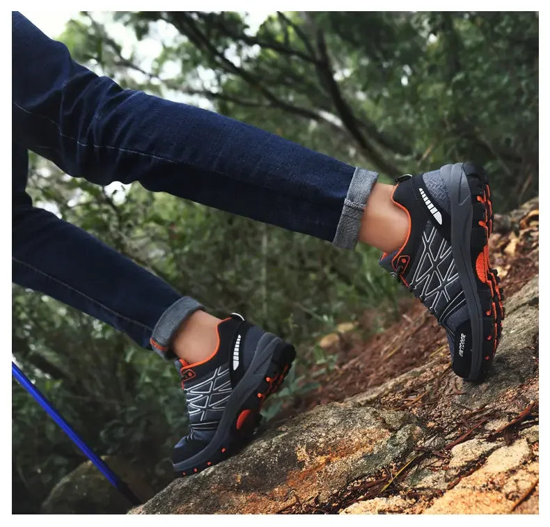 Men's Outdoor Hiking Boots Lightweight Running Shoes Anti Slip and Wear-resistant Rubber Soles Mesh Breathable Sports Shoes 2025