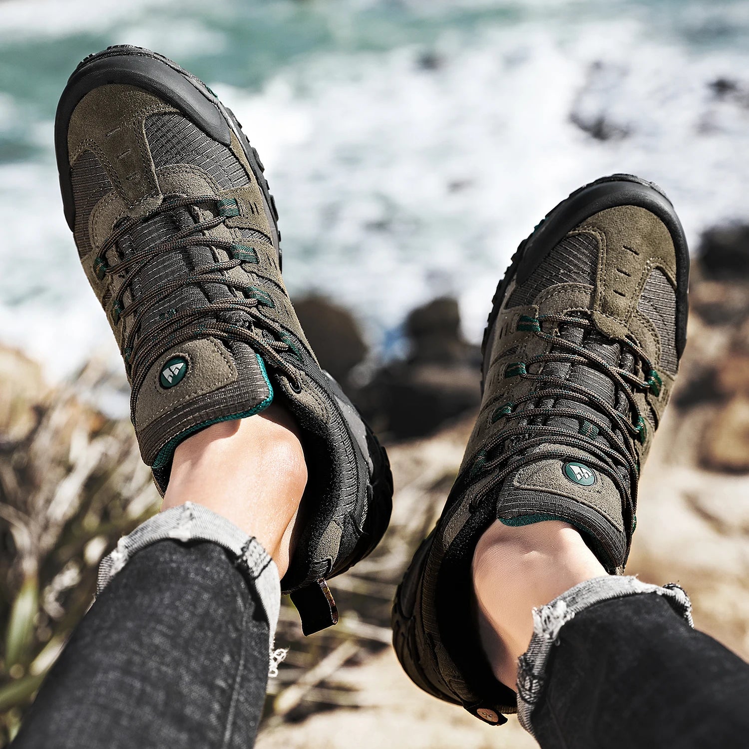 Men's Hiking Shoes Suede Leather Outdoor Shoes Wear-resistant Men Trekking Walking Hunting Tactical Sneakers