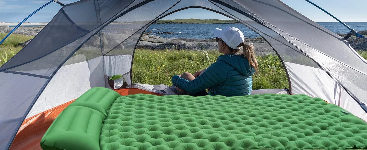 Double Air Mattress with Built-in Pillow Pump Outdoor Sleeping Mattress Camping Air Mattress for Backpacking