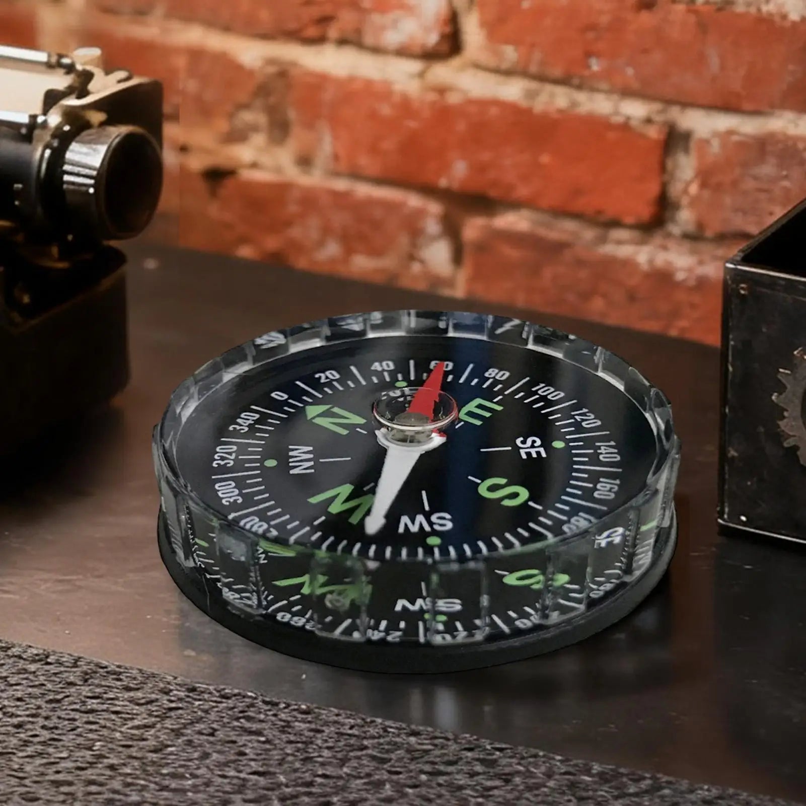 Survival Compass Navigation tool Portable compass instrument Outdoor Anti-loss accessories Exploration Gears for Survival Travel